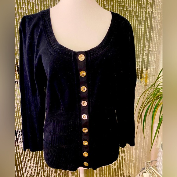 LANE BRYANT BUTTON RIBBED SWEATER - Picture 4 of 5